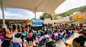 Noticiero Panorama Queretano Entrega Luis Nava Techumbre En Preescolar