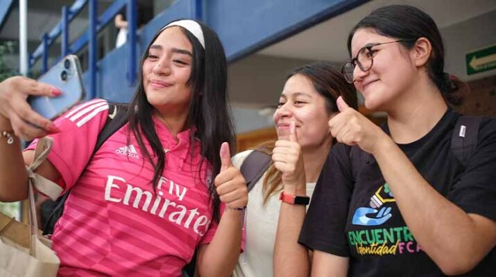 Noticiero Panorama Queretano Hoy Votaron Miles De Estudiantes De La Uaq