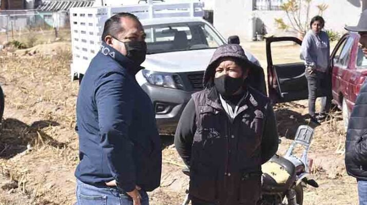 René Mejía visita zona afectada por explosión 1 zona afectada