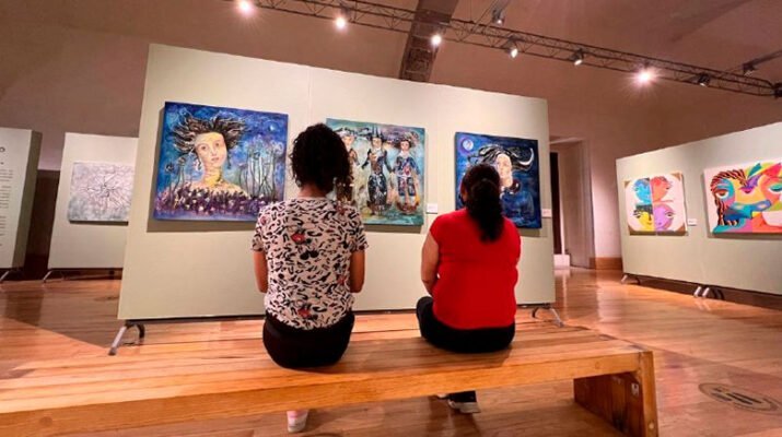 Exposición "90 grados" llega al CEART 1 90 grados