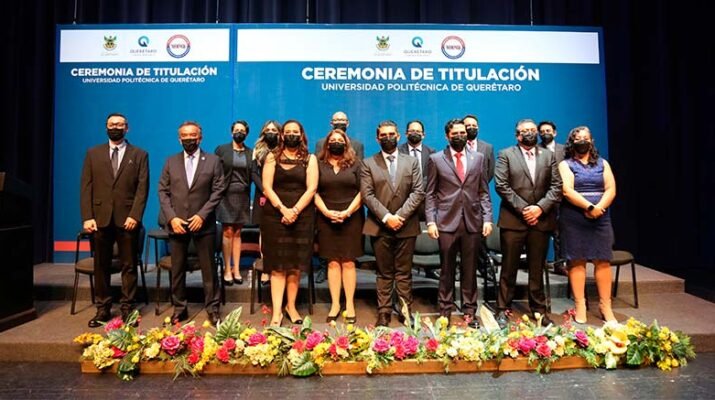 UPQ celebra la titulación de 530 profesionistas 11 titulación