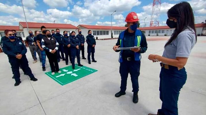 Capacita CEPCQ a personal penitenciario 1 a personal