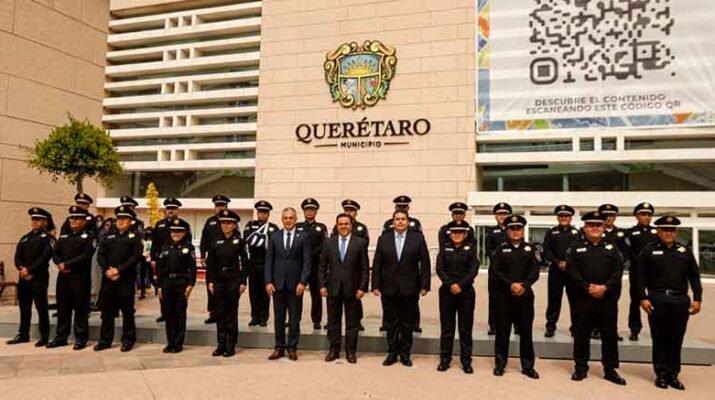 Entregan 25 nombramientos a personal de la SSPMQ 1 25 nombramientos