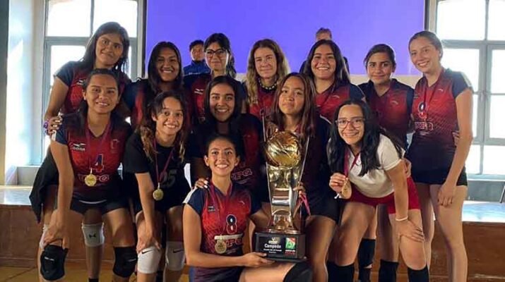 Alumnas de UPQ obtienen campeonato del Circuito Estatal 12 Alumnas