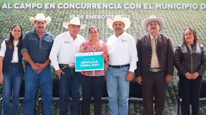 Entrega de apoyos en Jalpan de Serra 2 de apoyos
