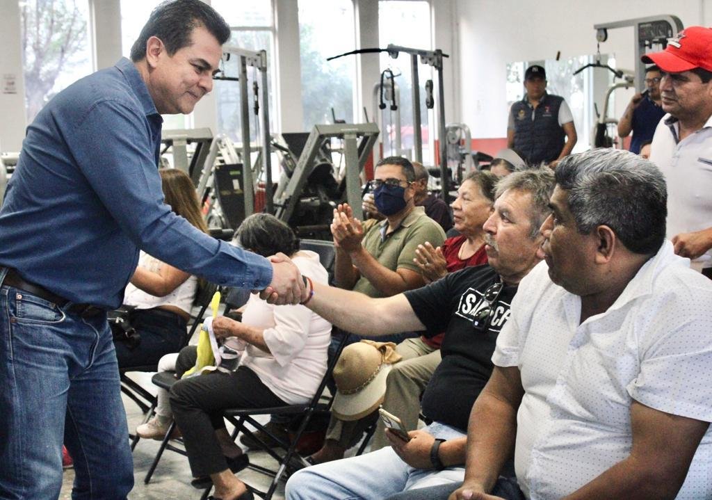 Anuncia Toño Mejía obras de Alumbrado público 2 Anuncia To