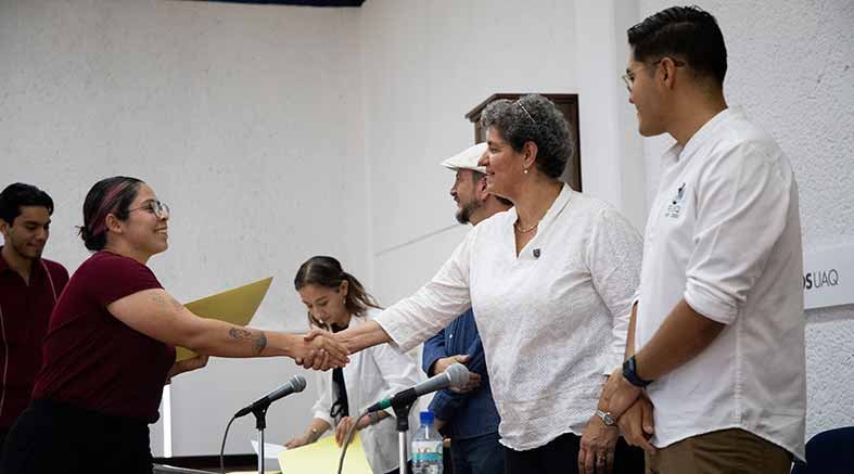 UAQ reconoce a sus emprendedores 2 emprendedores