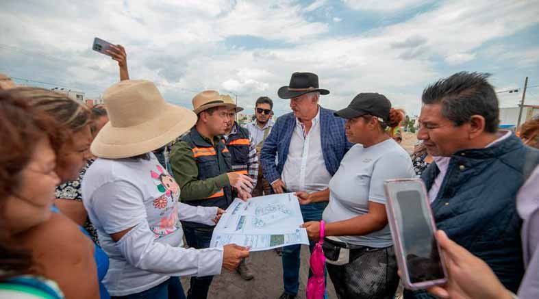 Enrique-Vega-entrega