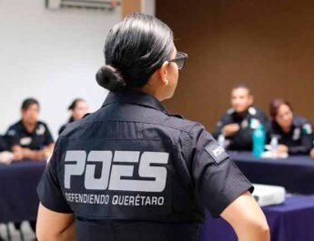 a policías