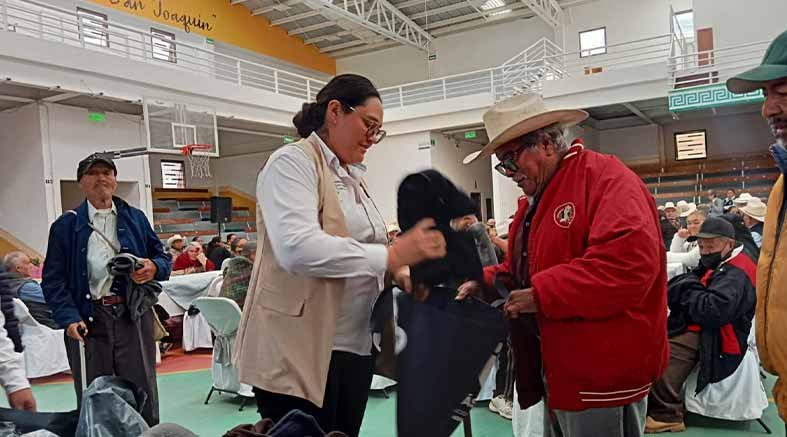 Festejan al abuelo a lo grande 3 abuelo 1