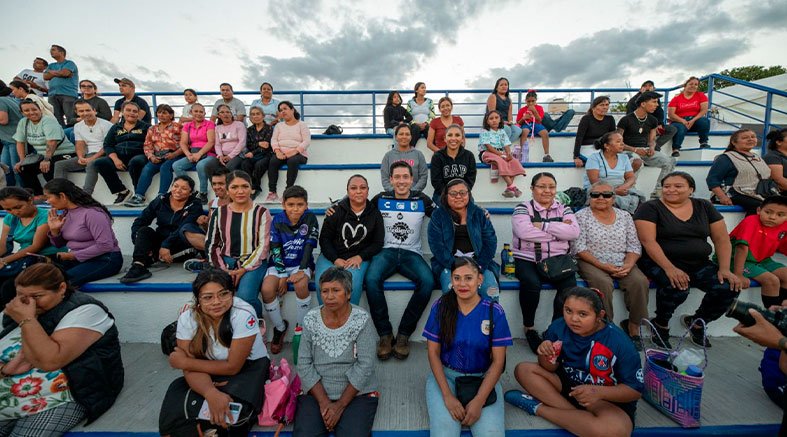 Rodrigo Monsalvo entrega rehabilitación de la Cancha de Fútbol 7 2 Rodrigo Monsalvo