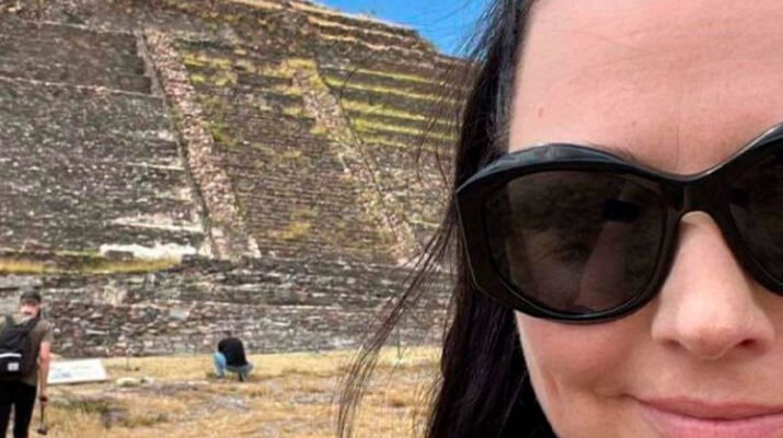 Amy Lee de Evanescence explora la pirámide de El Cerrito en Corregidora 5 Amy