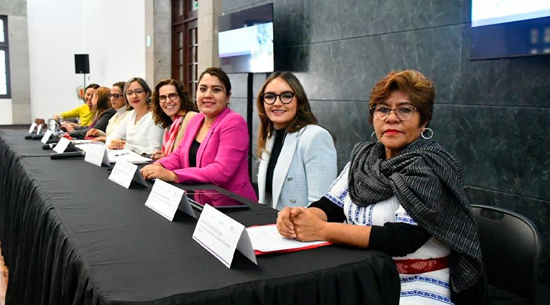 Lupita Pérez participa