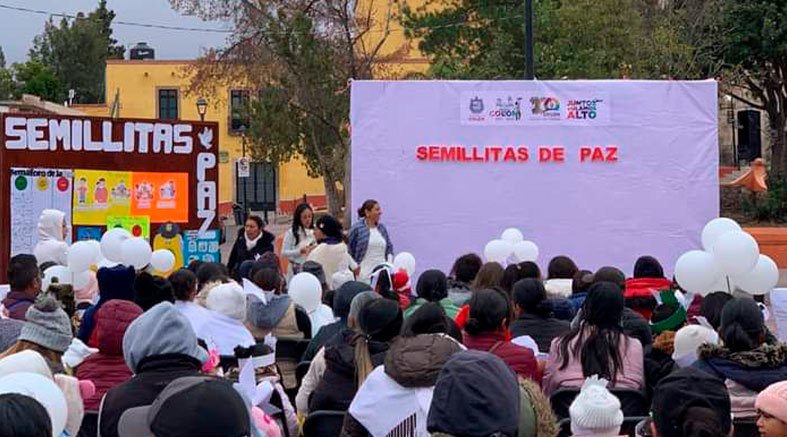 Realizan en Colón, Carrera para promover la no violencia contra la Mujer 2 Realizan en