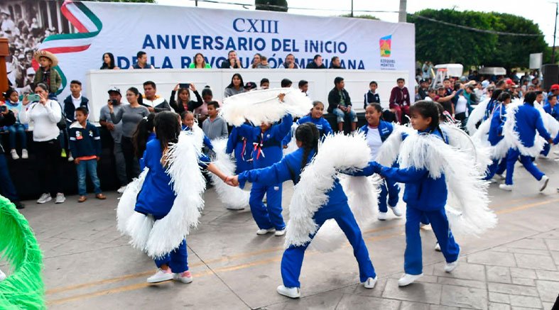 Tradicional desfile, por el 113 aniversario de la Revolución Mexicana 4 Tradicional desfile