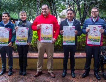 René Mejía presenta la 3a. Feria del Libro "Léele"