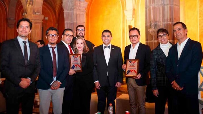 Presenta UPQ el Patronato Cardenal