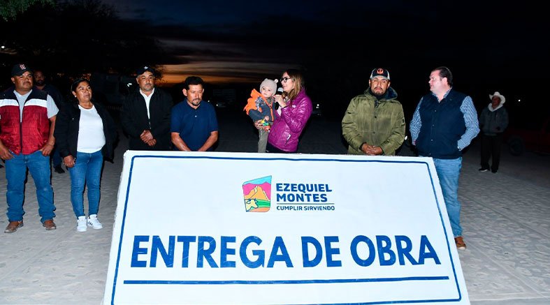 Lupita Pérez entrega obra en su municipio 2 Pérez entrega