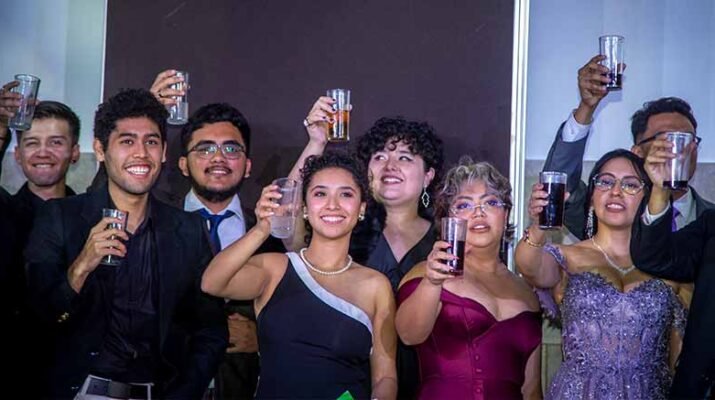 su graduación