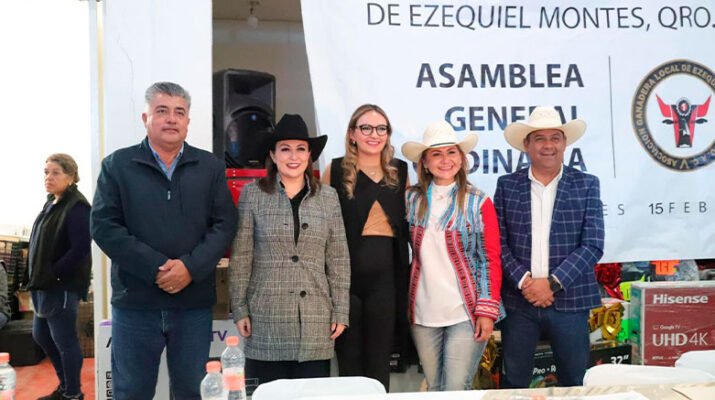 Lupita Pérez se reúne con los miembros de la “Asociación Ganadera” 4 Lupita Pérez se