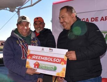 René Mejía encabeza entrega apoyos en diferentes comunidades