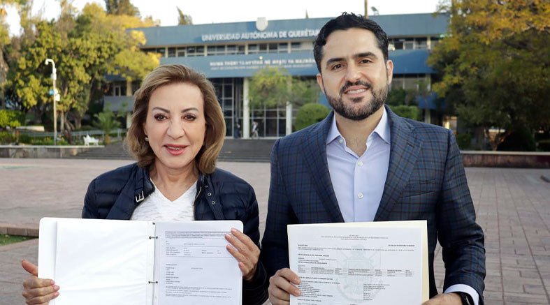 Presentan Murguía y Dorantes su declaración "5 de 5" en la UAQ 2 Presentan Murguía