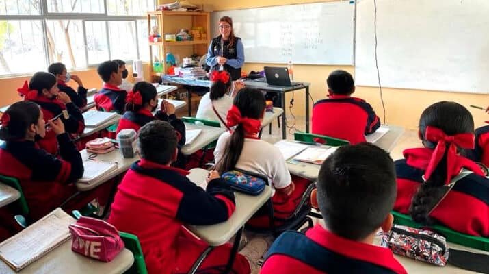 Promueve IEEQ valores democráticos en comunidades 22 IEEQ valores