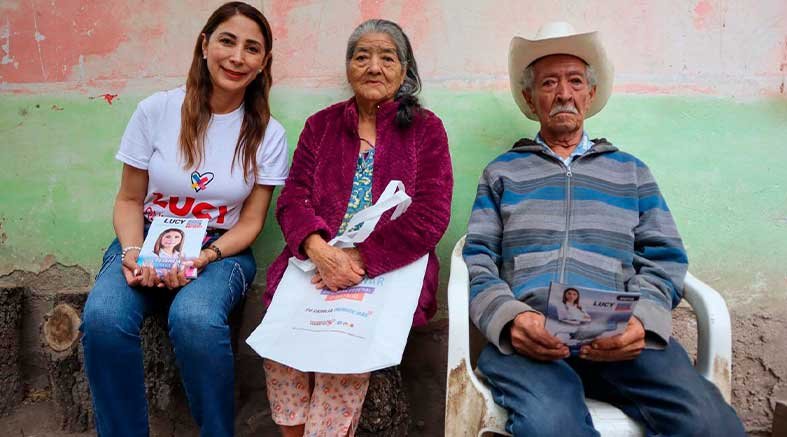 Lucy Quintanar comprometida con las familias de la sierra gorda 3 Lucy Quintanar