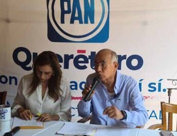“Mienten, Gilberto y Santiago”: A. Zapata