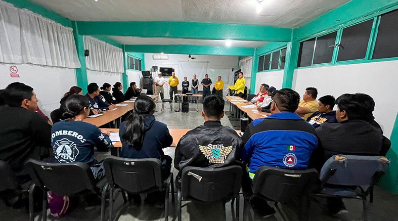 Se realiza capacitación contra incendios forestales, en Ezequiel Montes 2 Se realiza capacitación