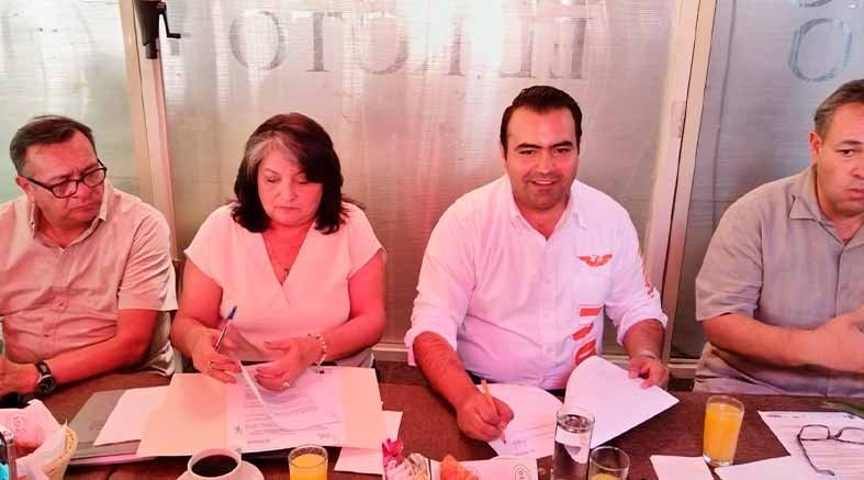 Firma Trueba compromisos con Frente Nacional por la Familia 2 Firma Trueba