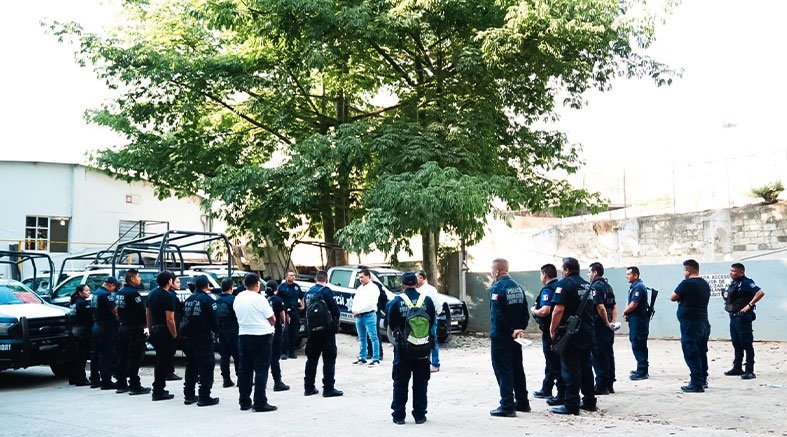 Mejoraremos las condiciones laborales de los Policías, promete Hernández 2 Mejoraremos