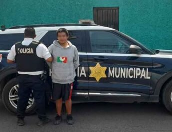 Policías