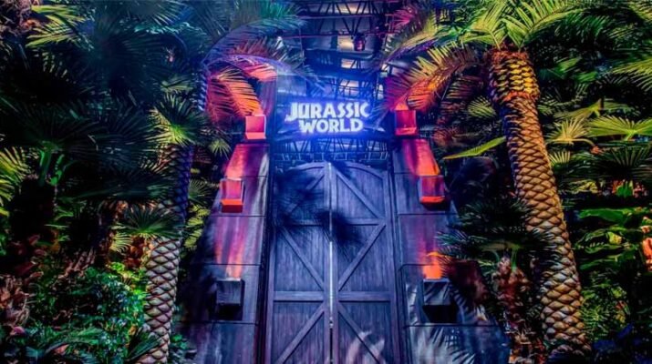 Roban un dinosaurio mecánico de la exposición Jurassic World 1 Roban