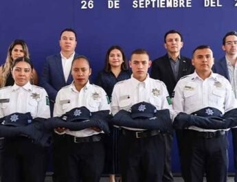 380 policías