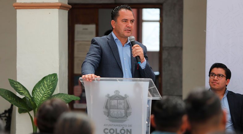 Colón recibe