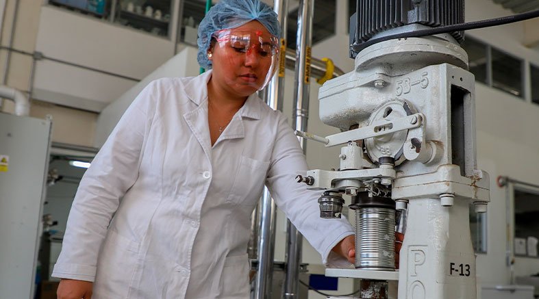 Concentrará UAQ a expertos en innovación en la industria de alimentos y bebidas enlatadas 2 Concentrará UAQ