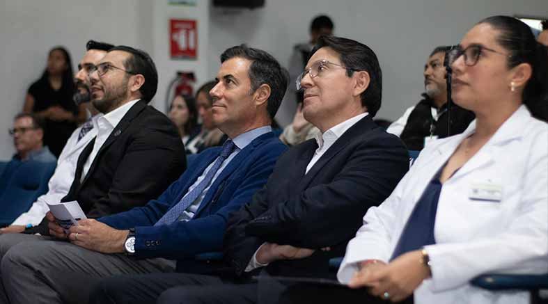 Nueva especialidad en ortodoncia: Universidad Cuauhtémoc 3 especialidad 1