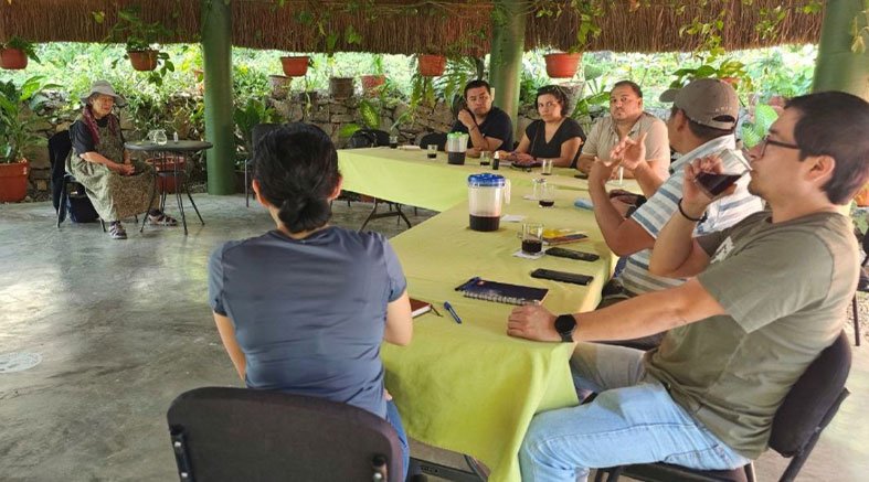 Rubén Hernández sostuvo una reunión con la Mtra. Paty Ruiz Corzo 2 sostuvo una