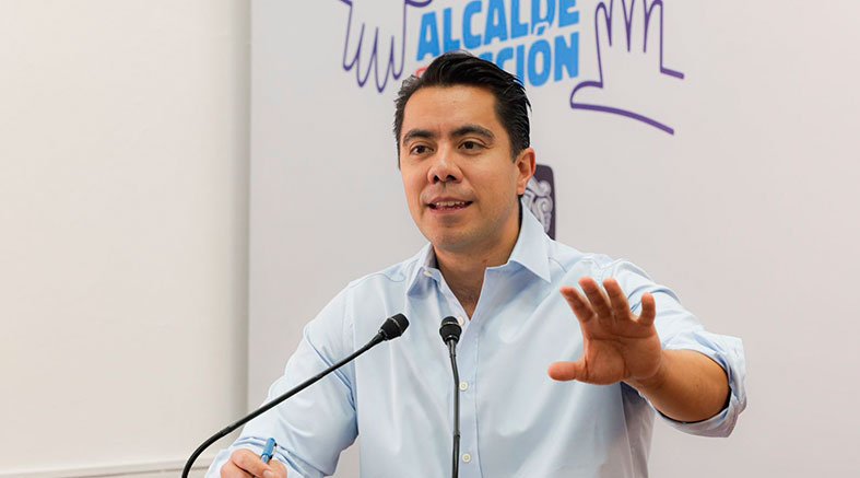 "Una administración sólida para un gobierno mejor": Felifer Macías 4 Una administración