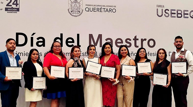 Cumple el Premio Estatal Docente 20 años de promover la calidad educativa 4 Cumple el