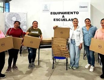 Equipa USEBEQ 32 escuelas en la Sierra Gorda