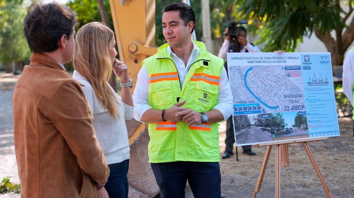 Atiende Felifer Macías problemática en Jurica Pueblo y Campestre Jurica 1 Atiende Felifer