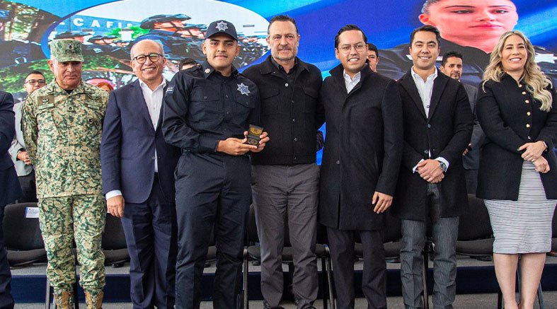 Entrega CECAFIS 123 policías de proximidad al servicio de Querétaro 2 Entrega CECAFIS