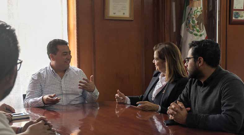 Rubén Hernández, se reunio con Sonia Carrillo Rosillo titular de CEI 2 Sonia Carrillo