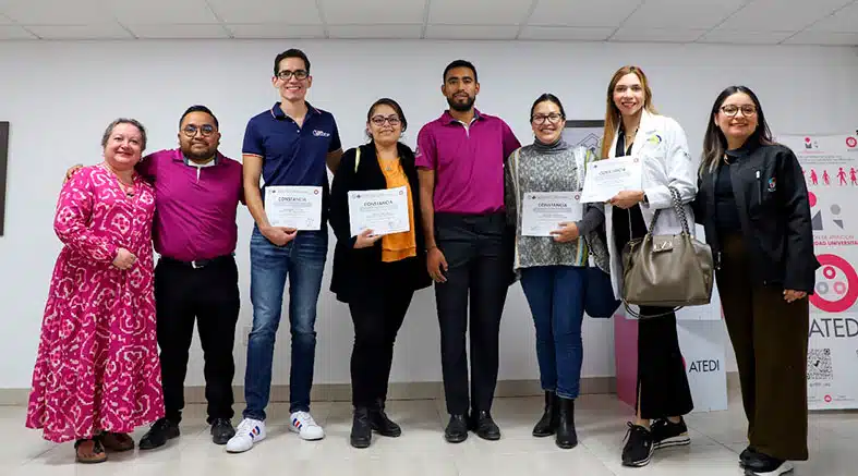 Refrenda UAQ su compromiso con capacidades diferentes 3 refrenda uaq 1