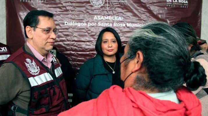 Ulises Gómez y Sully Mauricio juntos en la Quinta Asamblea Comunitaria 18 Sully