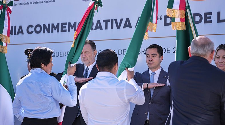 Macías participa