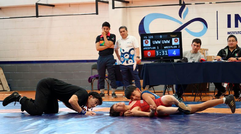 Avanzan atletas de luchas asociadas hacia los Nacionales CONADE 2025 2 luchas