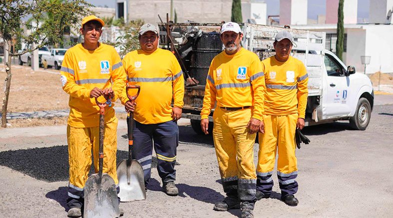 Chepe Guerrero supervisa trabajos de Brigada Antibaches en La Negreta 2 supervisa trabajos